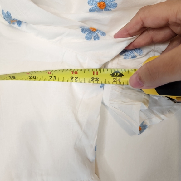 Hayden Los Angeles Chic White Tunic with Blue Floral Embroidered Pattern Tiered - Picture 7 of 7